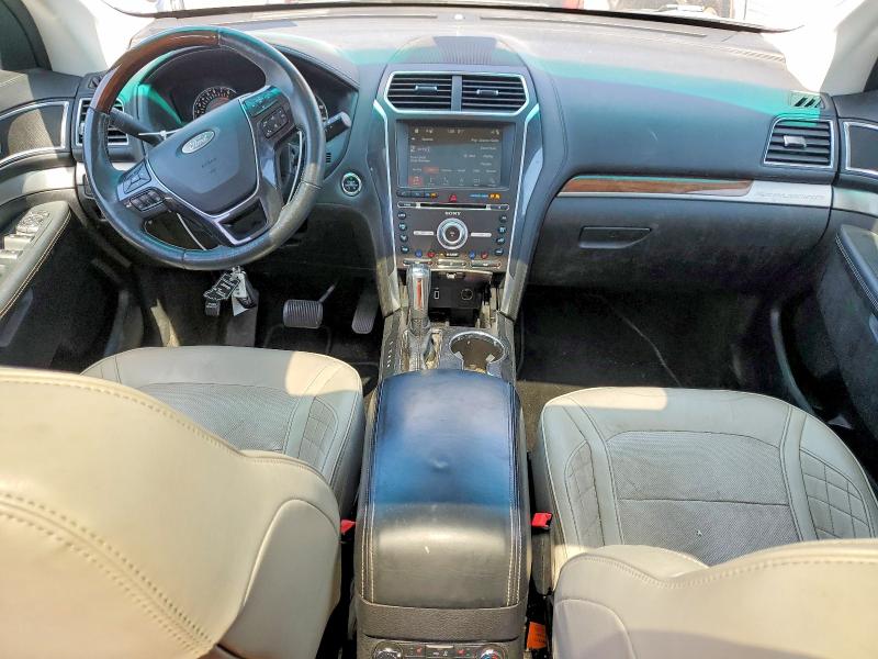 49927736 :رقم المزاد ، 1FM5K8HT3JGB06167 vin ، 2018 Ford Explorer مزاد بيع