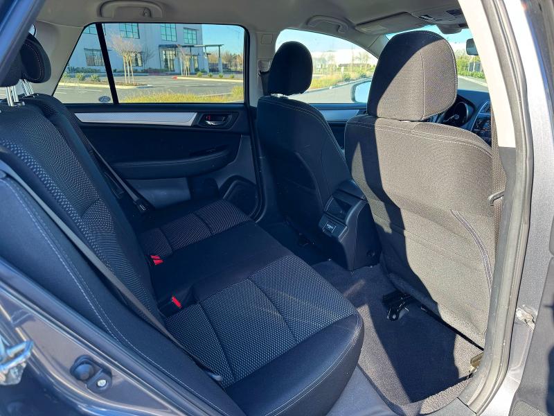 49846526 :رقم المزاد ، 4S4BSAFC0J3335555 vin ، 2018 Subaru Outback مزاد بيع
