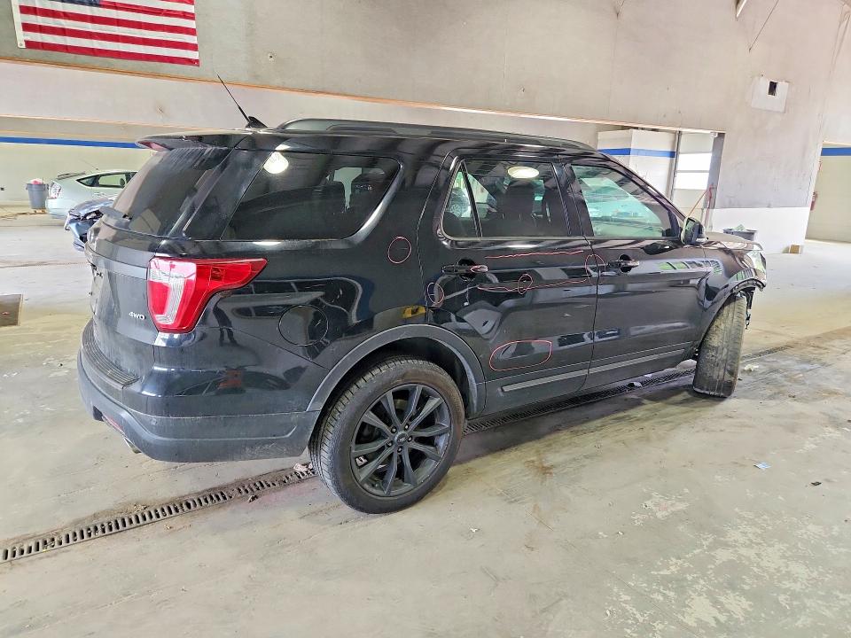 50256836 :رقم المزاد ، 1FM5K8D84JGA50418 vin ، 2018 Ford Explorer مزاد بيع