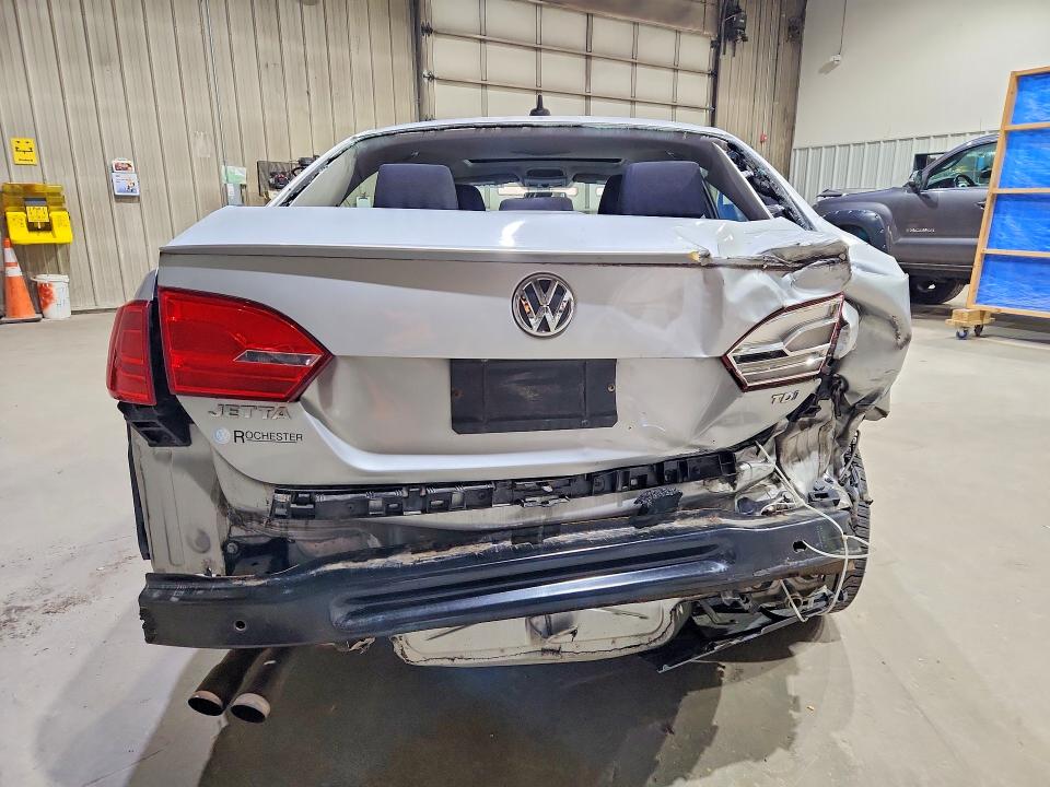 2011 Volkswagen Jetta მანქანა იყიდება აუქციონზე, vin: 3VW3L7AJXBM109146, აუქციონის ნომერი: 51182246