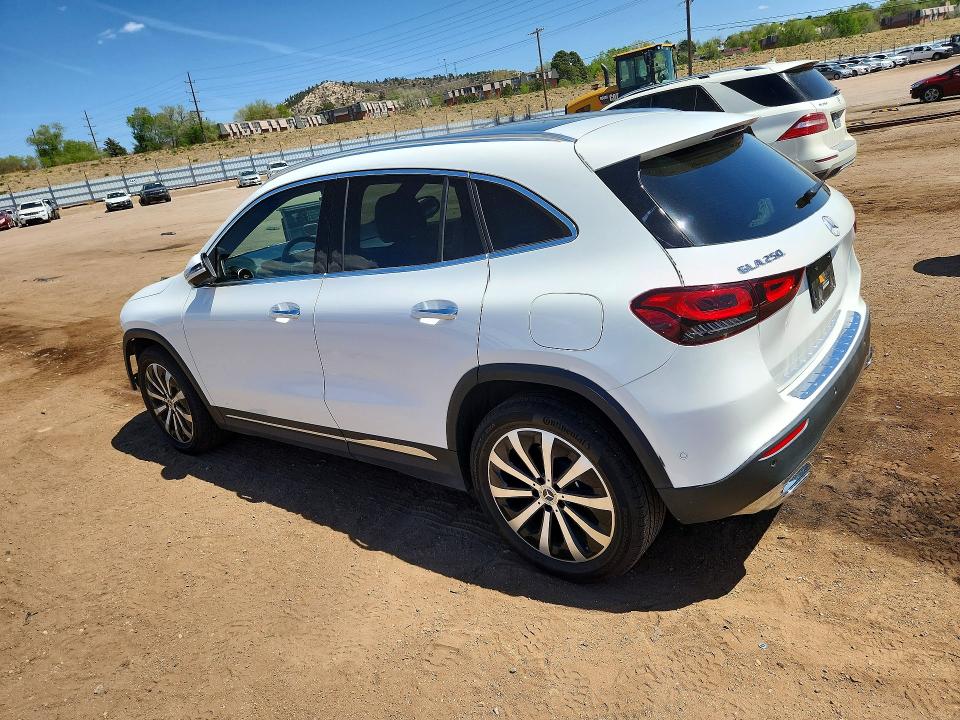 50665316 :رقم المزاد ، W1N4N4HB7MJ282226 vin ، 2021 Mercedes-benz Gla مزاد بيع