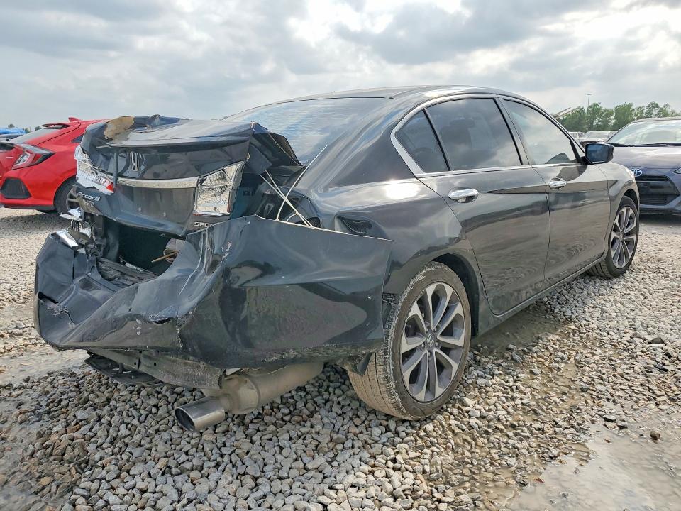51359186 :رقم المزاد ، 1HGCR2F50FA183227 vin ، 2015 Honda Accord مزاد بيع