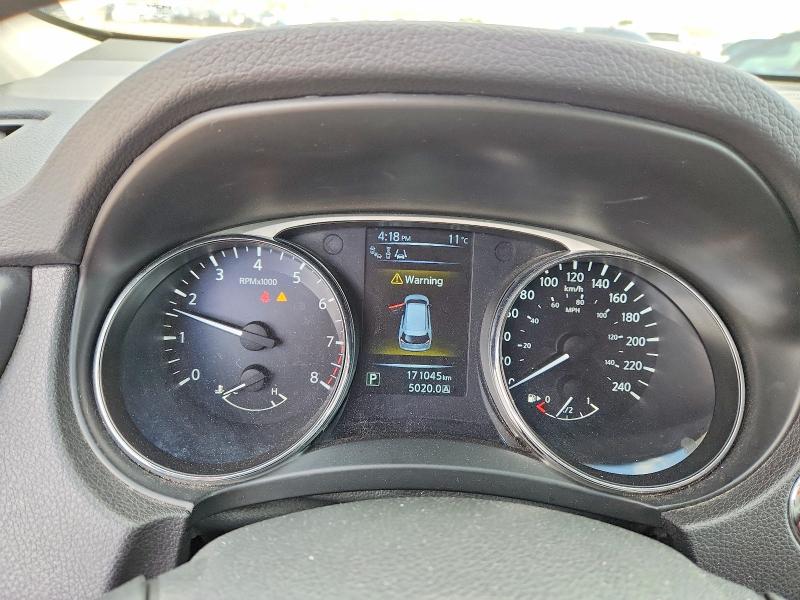 2015 Nissan Rogue მანქანა იყიდება აუქციონზე, vin: 5N1AT2MV8FC920586, აუქციონის ნომერი: 51544206