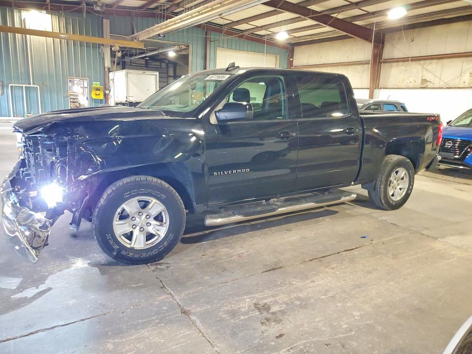 2018 Chevrolet Silverado მანქანა იყიდება აუქციონზე, vin: 3GCUKREC2JG359897, აუქციონის ნომერი: 46779686