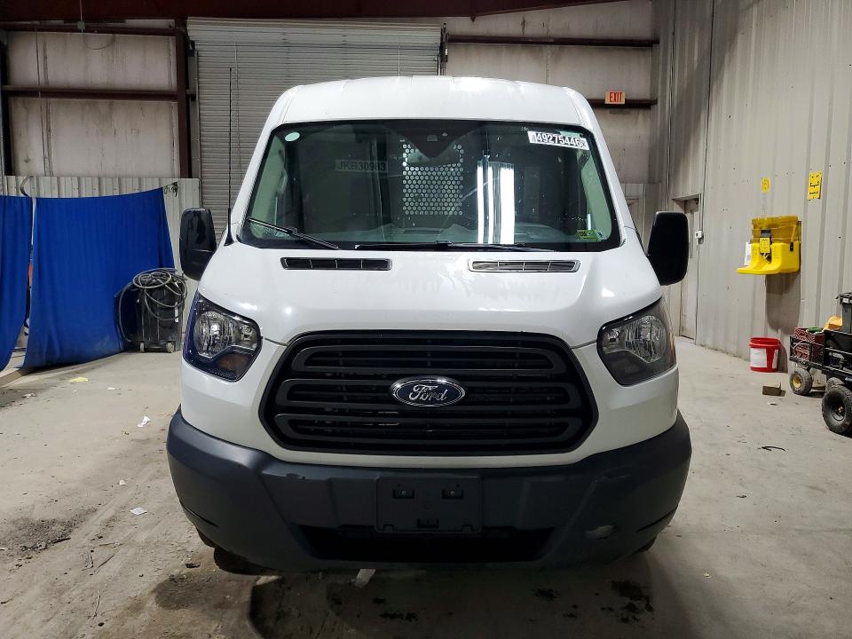 53460086 :رقم المزاد ، 1FTBW2CM2JKB30983 vin ، 2018 Ford Transit مزاد بيع