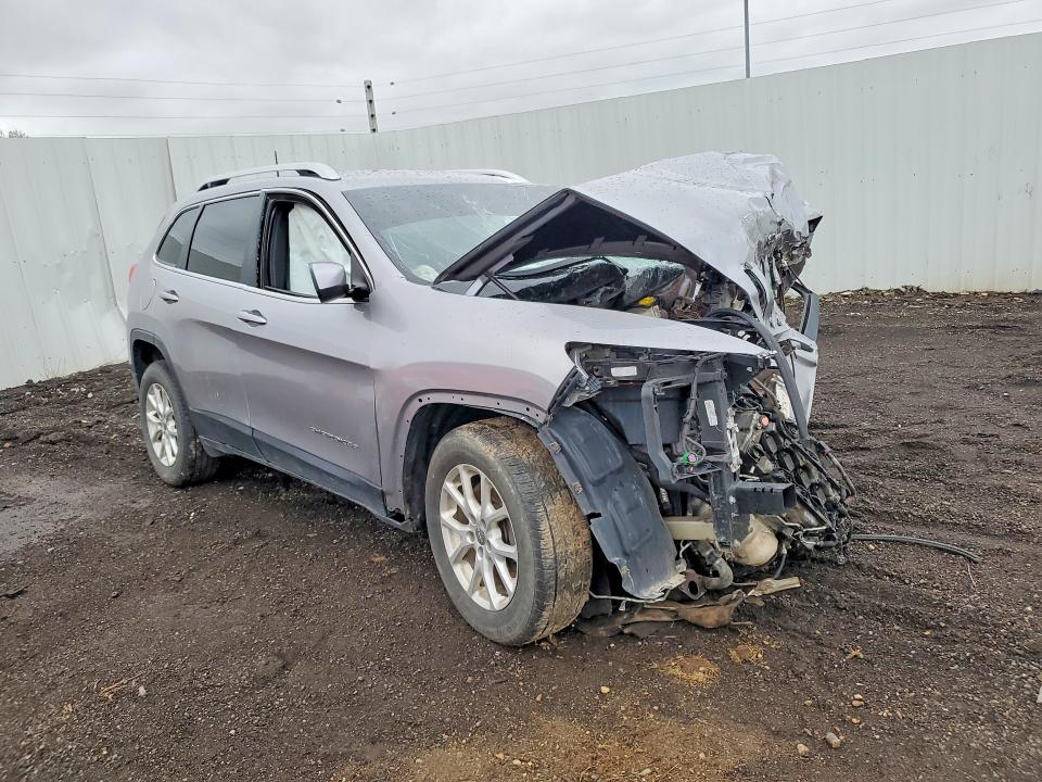 2017 Jeep Cherokee მანქანა იყიდება აუქციონზე, vin: 1C4PJMCB8HD217526, აუქციონის ნომერი: 51450216