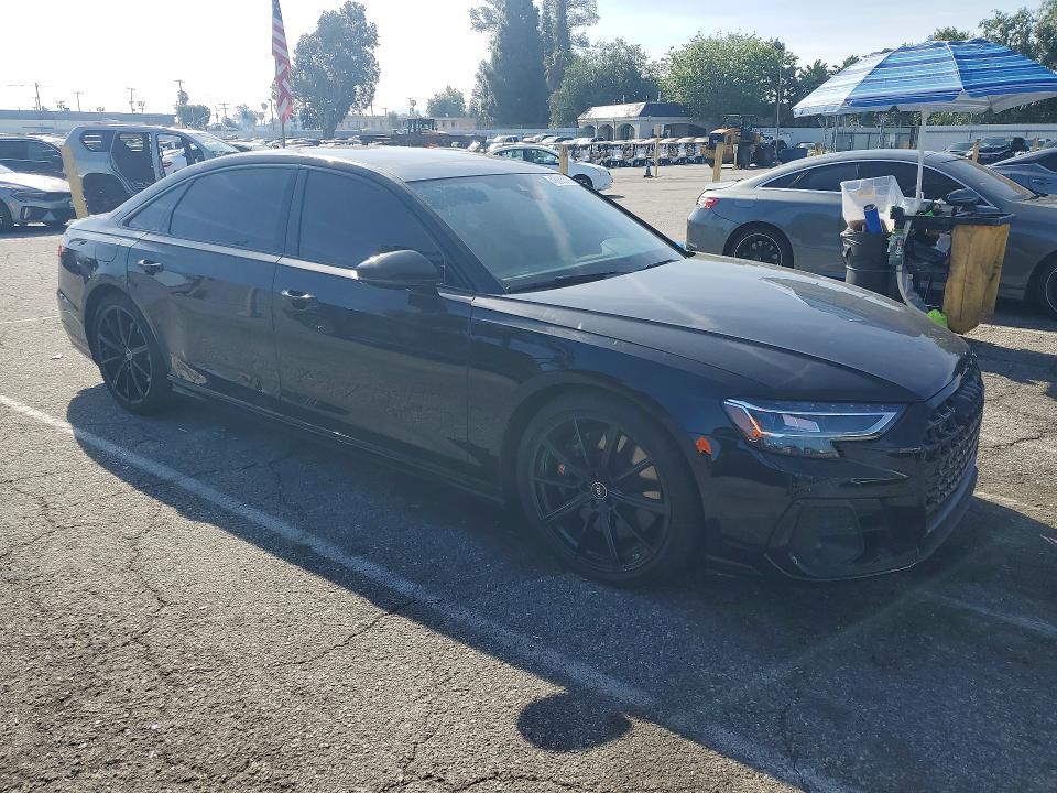 48603306 :رقم المزاد ، WAULSAF80RN012625 vin ، 2024 Audi S8 مزاد بيع