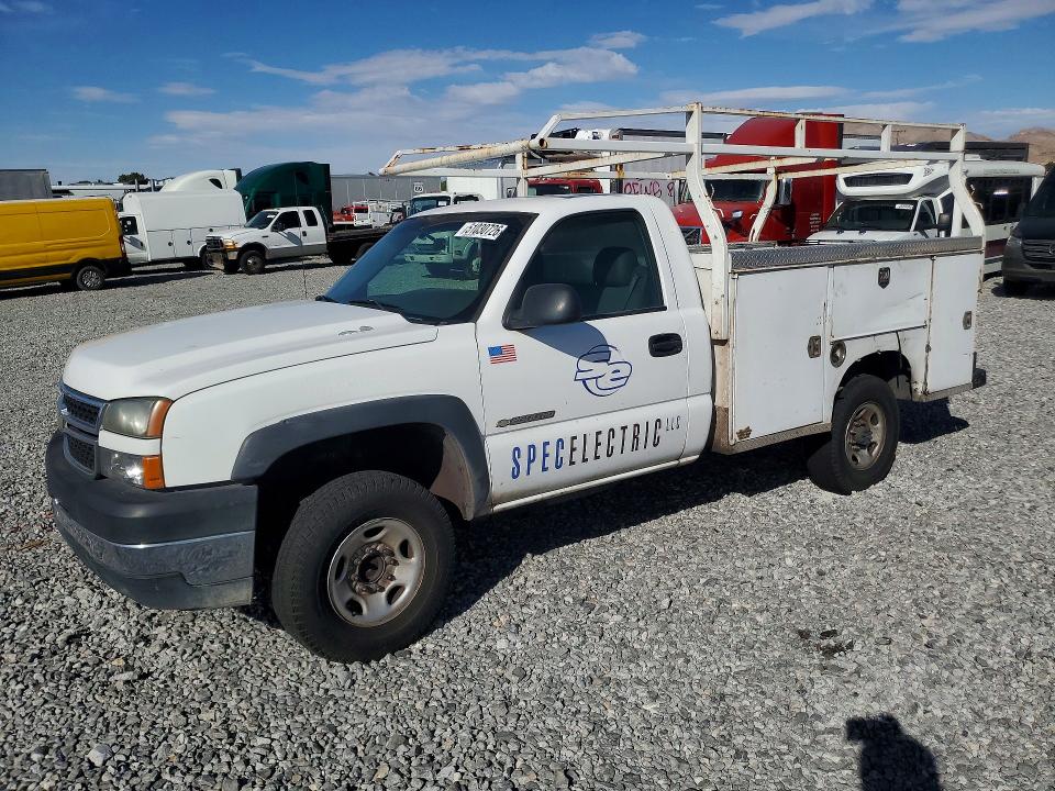 Auction sale of the 2007 Chevrolet Silverado, vin: 1GCHC24U57E150721, lot number: 51030726