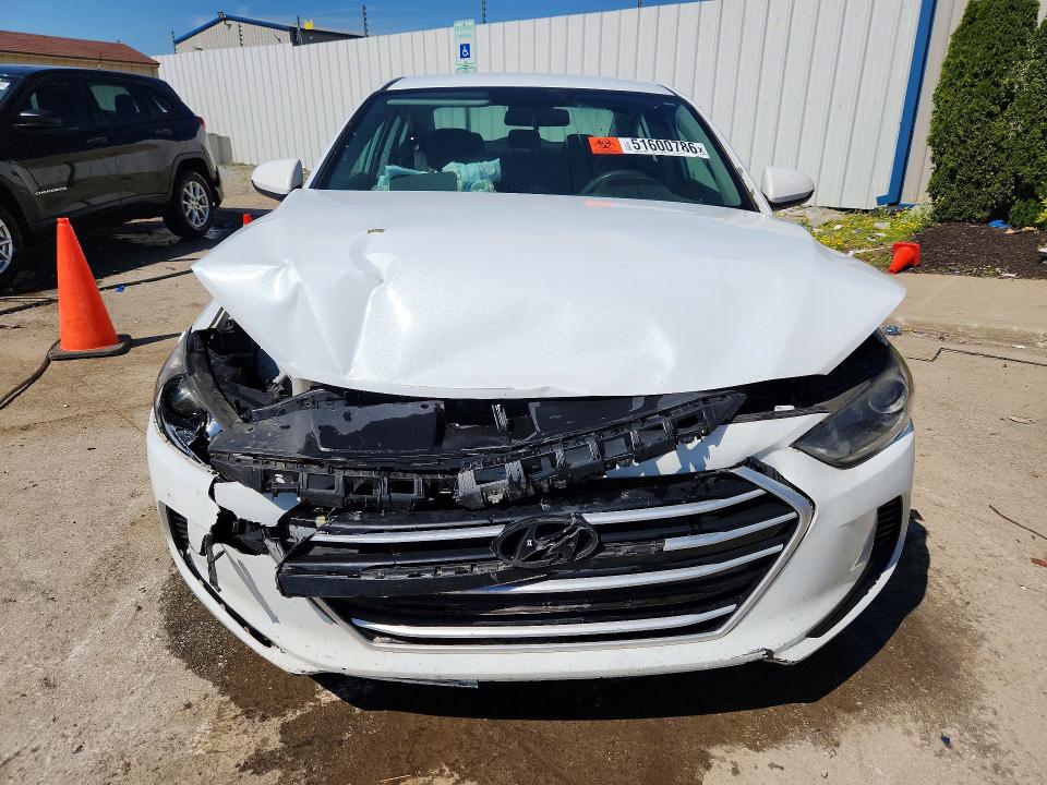 51600786 :رقم المزاد ، 5NPD74LF2HH205208 vin ، 2017 Hyundai Elantra مزاد بيع