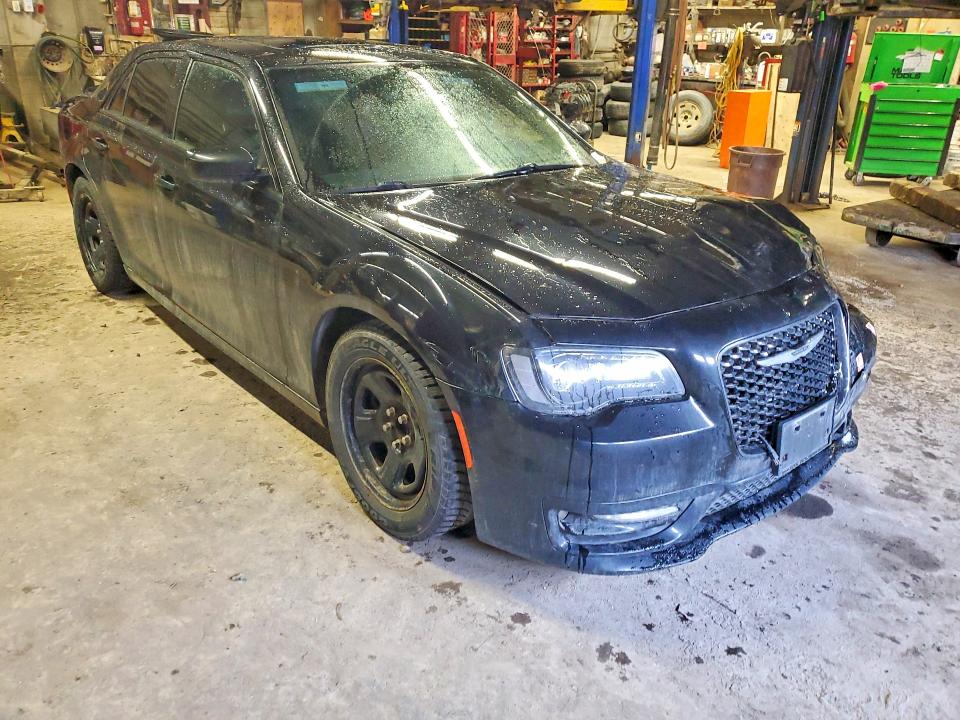 Продажа на аукционе авто 2017 Chrysler 300, vin: 2C3CCABG1HH564143, номер лота: 47984596