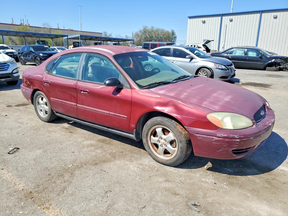 51043226 :رقم المزاد ، 1FAFP53215A118484 vin ، 2005 Ford Taurus X مزاد بيع