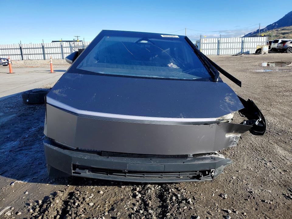 2025 Tesla Cybertruck მანქანა იყიდება აუქციონზე, vin: 7G2CEHED7SA070036, აუქციონის ნომერი: 48435046