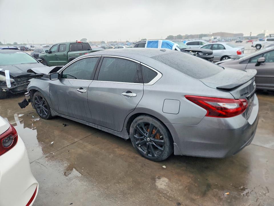 2018 Nissan Altima მანქანა იყიდება აუქციონზე, vin: 1N4AL3AP8JC275940, აუქციონის ნომერი: 50692746