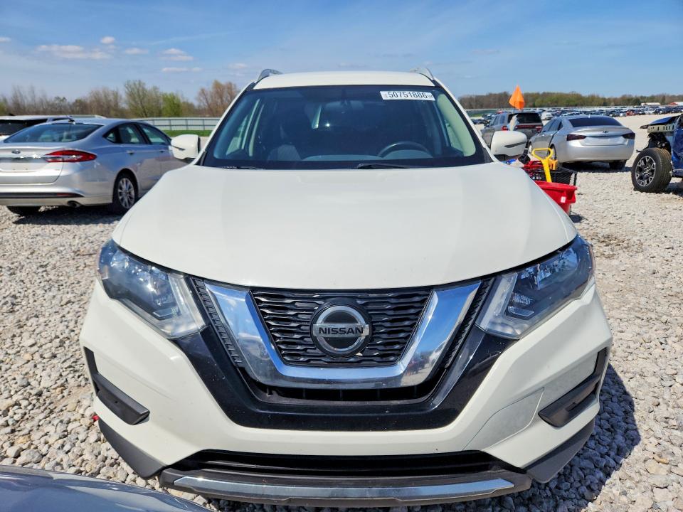 50751886 :رقم المزاد ، 5N1AT2MV1JC810780 vin ، 2018 Nissan Rogue مزاد بيع
