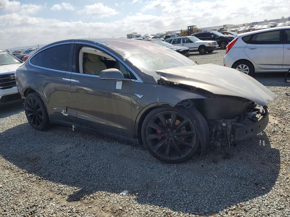 2016 Tesla Model X მანქანა იყიდება აუქციონზე, vin: 5YJXCBE48GF016326, აუქციონის ნომერი: 52167246