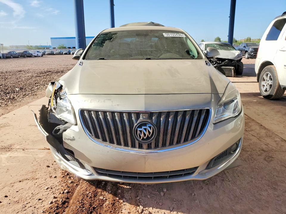 50155436 :رقم المزاد ، 2G4GK5EX2F9141092 vin ، 2015 Buick Regal مزاد بيع