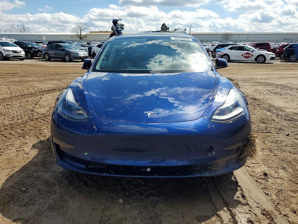 49640246 :رقم المزاد ، 5YJ3E1EC0MF050248 vin ، 2021 Tesla Model 3 مزاد بيع