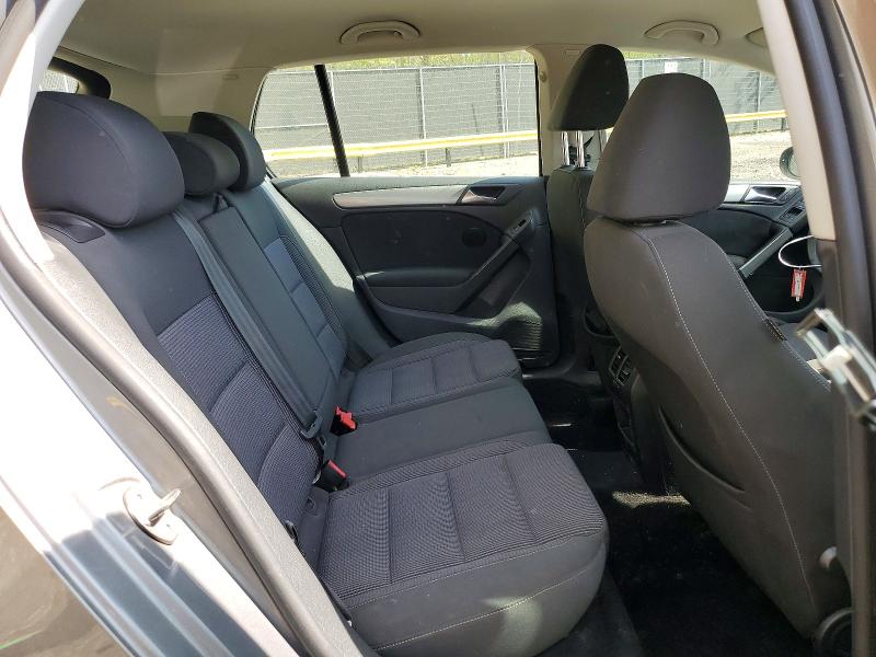 49792856 :رقم المزاد ، WVWDB7AJ7DW139833 vin ، 2013 Volkswagen Golf مزاد بيع
