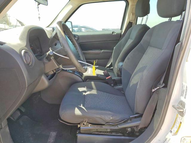 48506886 :رقم المزاد ، 1J4NT2GB3AD617655 vin ، 2010 Jeep Patriot مزاد بيع