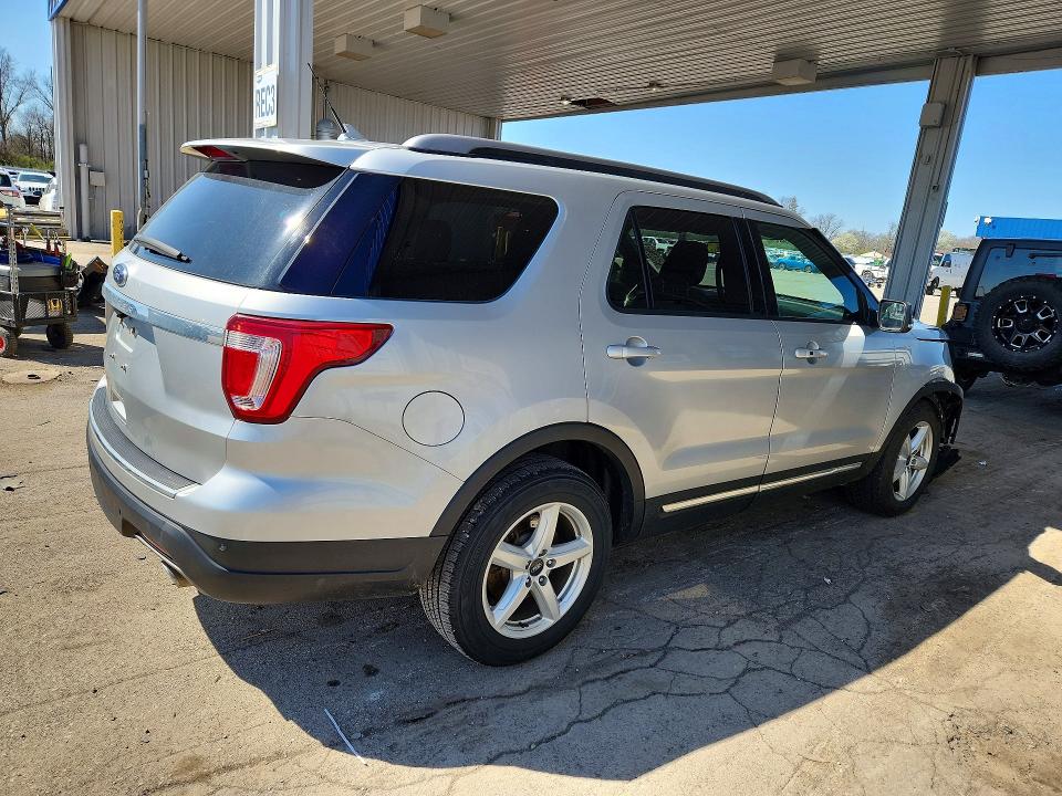 48689346 :رقم المزاد ، 1FM5K7D86JGC25617 vin ، 2018 Ford Explorer مزاد بيع