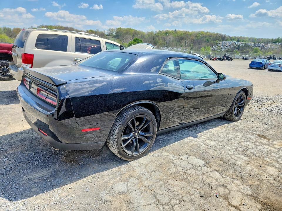 2017 Dodge Challenger მანქანა იყიდება აუქციონზე, vin: 2C3CDZBT2HH648884, აუქციონის ნომერი: 50782846