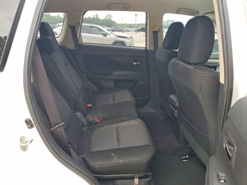 Продажа на аукционе авто 2018 Mitsubishi Outlander, vin: JA4AD3A38JZ006235, номер лота: 49761746