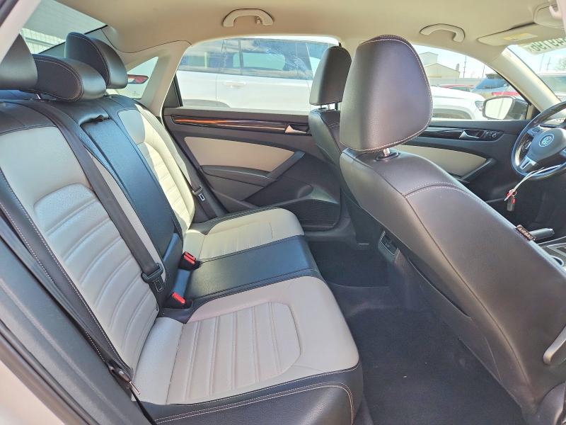 51849196 :رقم المزاد ، 1VWBS7A38FC096761 vin ، 2015 Volkswagen Passat مزاد بيع
