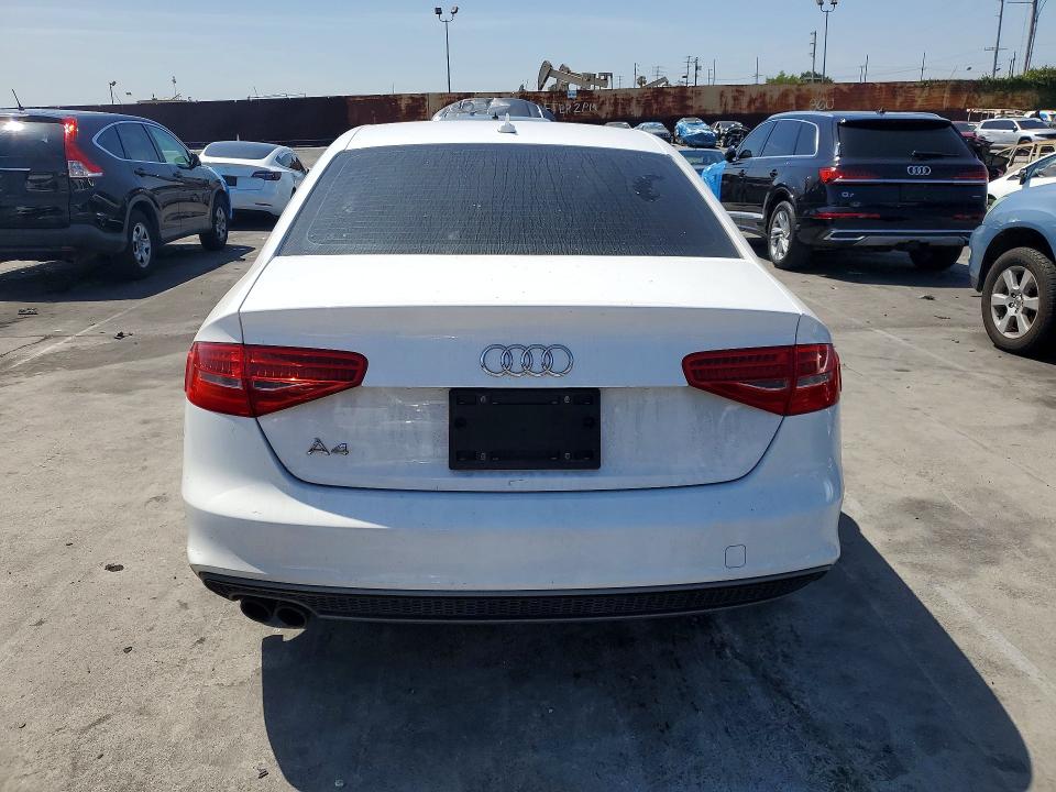 51503296 :رقم المزاد ، WAUAFAFL0GN016378 vin ، 2016 Audi A4 مزاد بيع