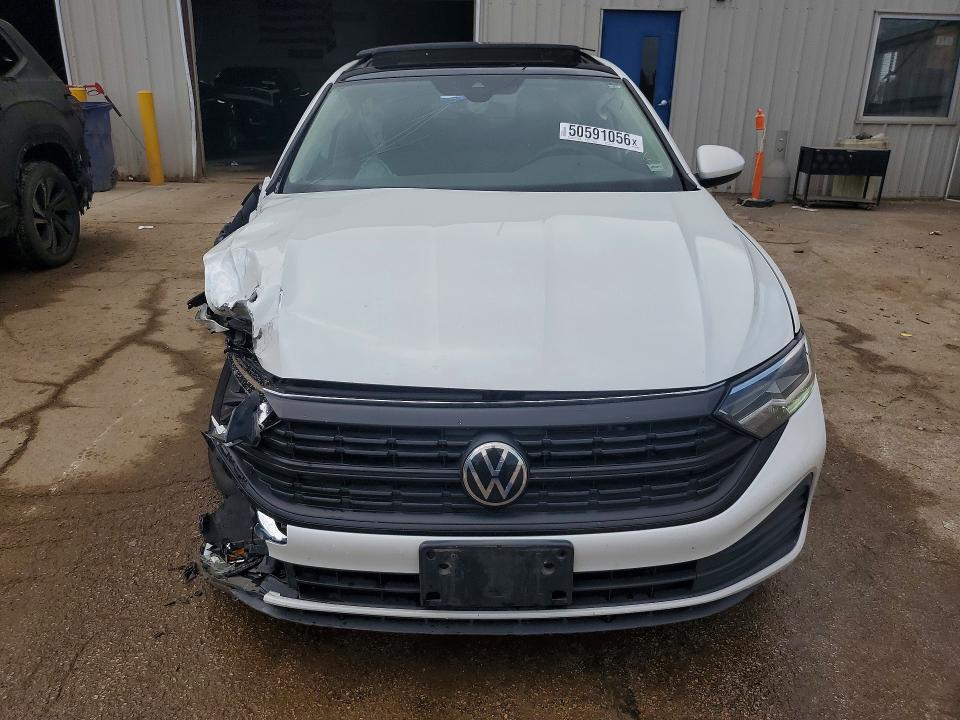50591056 :رقم المزاد ، 3VW7M7BU5NM031659 vin ، 2022 Volkswagen Jetta مزاد بيع