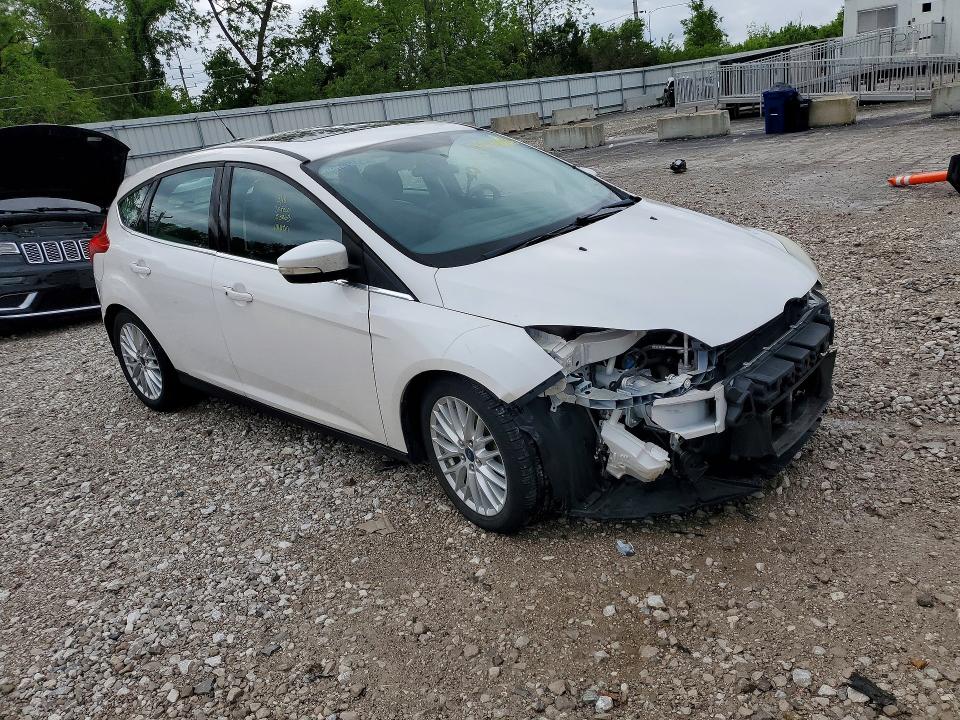 50886316 :رقم المزاد ، 1FADP3N23EL303441 vin ، 2014 Ford Focus مزاد بيع