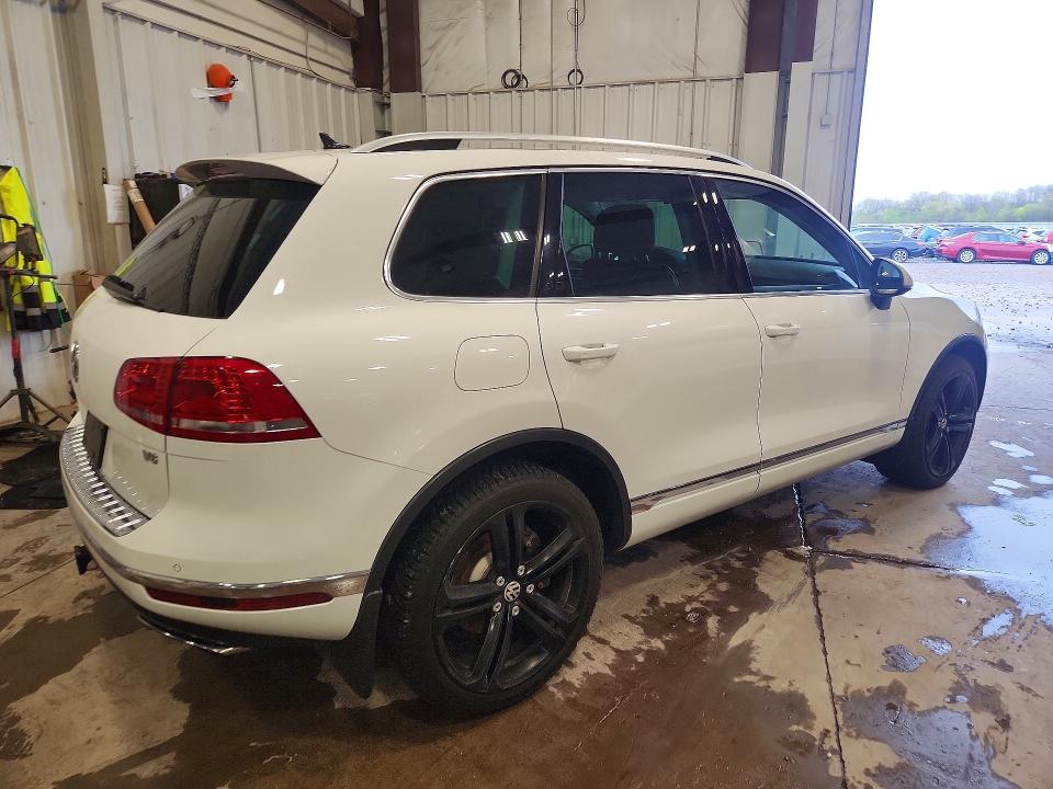 Продаж на аукціоні авто 2017 Volkswagen Touareg, vin: WVGGF7BP0HD002279, номер лоту: 52054966