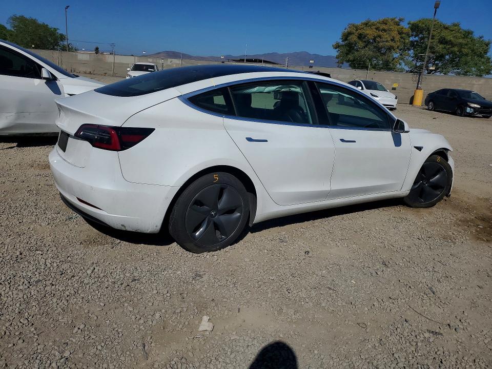 49160916 :رقم المزاد ، 5YJ3E1EA5LF660739 vin ، 2020 Tesla Model 3 مزاد بيع