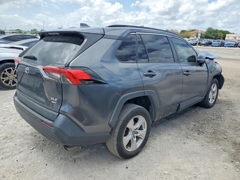 Продажа на аукционе авто 2021 Toyota Rav4, vin: 2T3P1RFV3MC159827, номер лота: 50643886