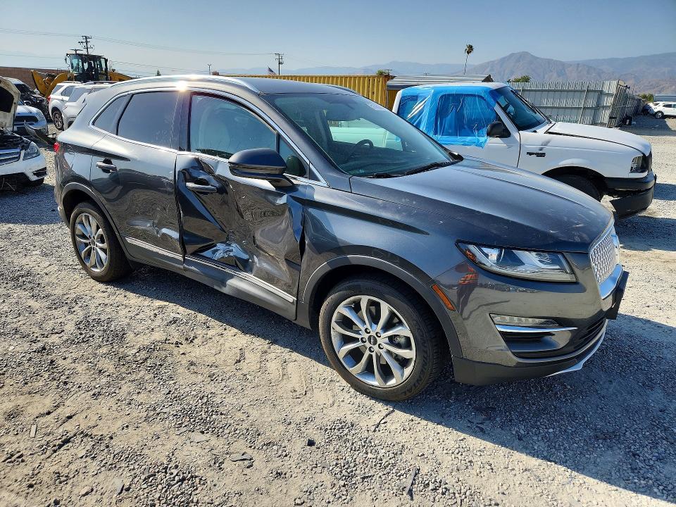 51565766 :رقم المزاد ، 5LMCJ2C94KUL31863 vin ، 2019 Lincoln Mkc مزاد بيع
