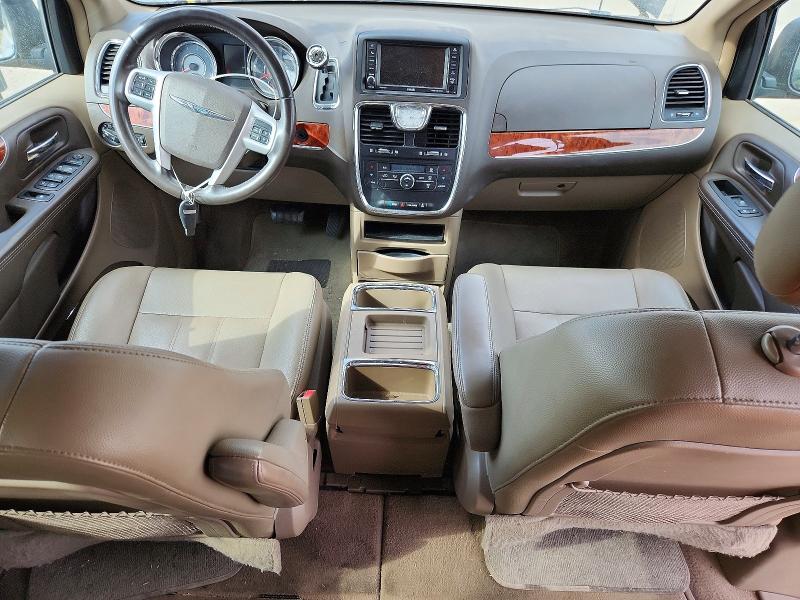 49167866 :رقم المزاد ، 2C4RC1BG0GR252877 vin ، 2016 Chrysler Town & Country مزاد بيع