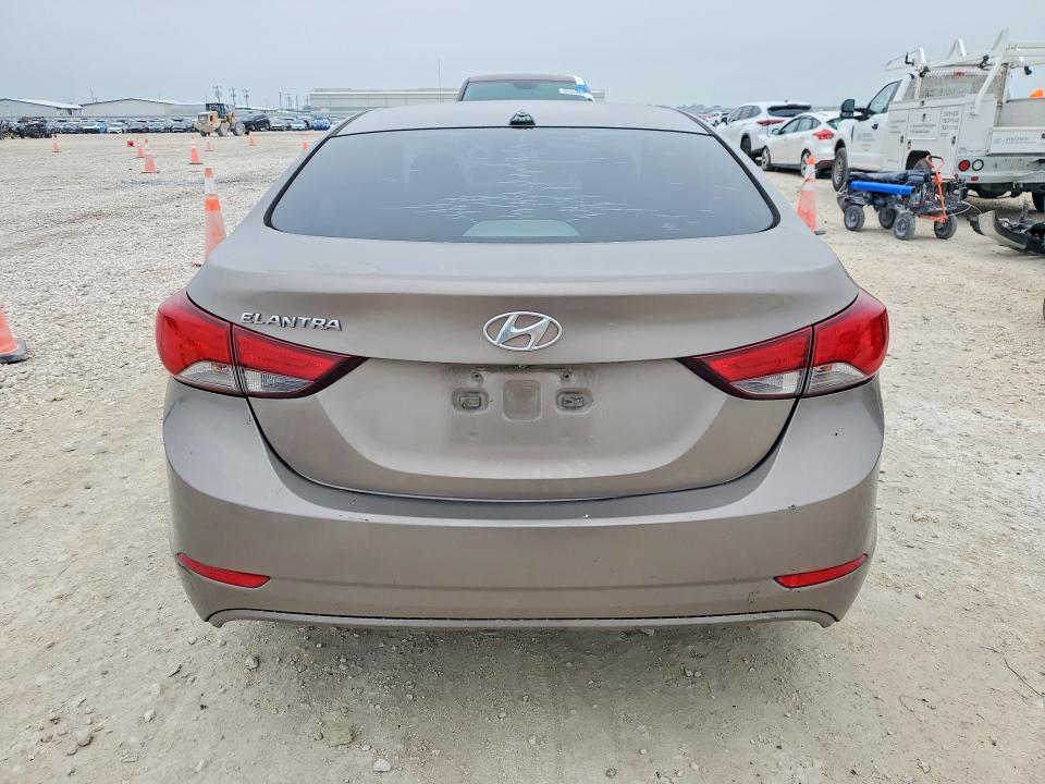 2016 Hyundai Elantra მანქანა იყიდება აუქციონზე, vin: 5NPDH4AE7GH786422, აუქციონის ნომერი: 51815336