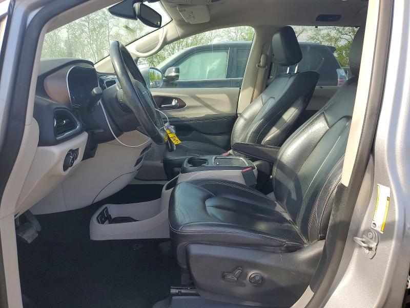 50105966 :رقم المزاد ، 2C4RC1EG4JR257776 vin ، 2018 Chrysler Pacifica مزاد بيع