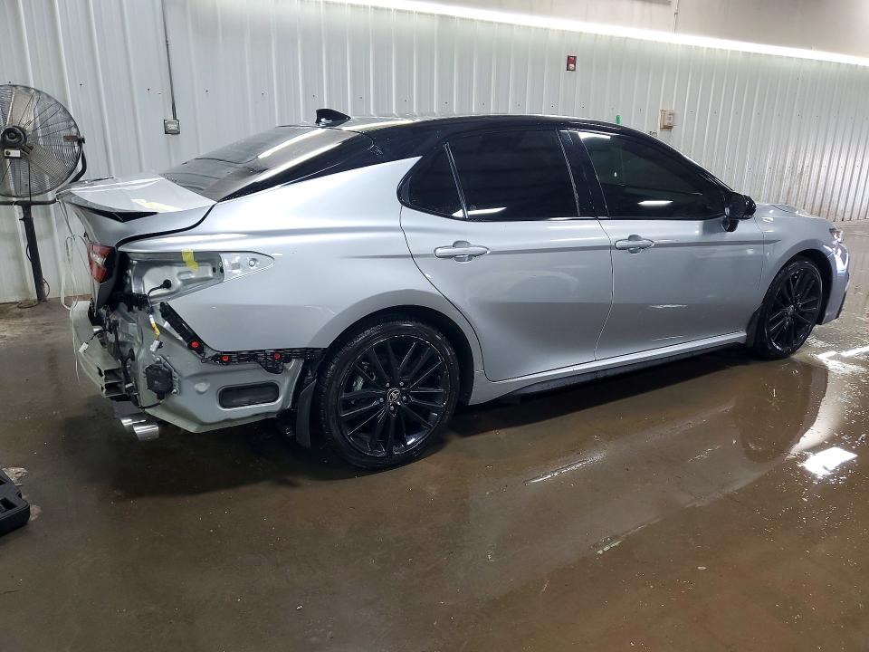 49027846 :رقم المزاد ، 4T1K61BK8RU111490 vin ، 2024 Toyota Camry مزاد بيع