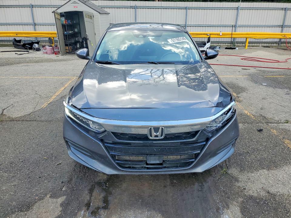 Продажа на аукционе авто 2018 Honda Accord, vin: 1HGCV1F14JA165891, номер лота: 51165146