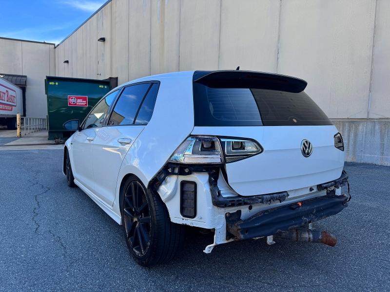 2016 Volkswagen Golf R მანქანა იყიდება აუქციონზე, vin: WVWUF7AU2GW081911, აუქციონის ნომერი: 51894396