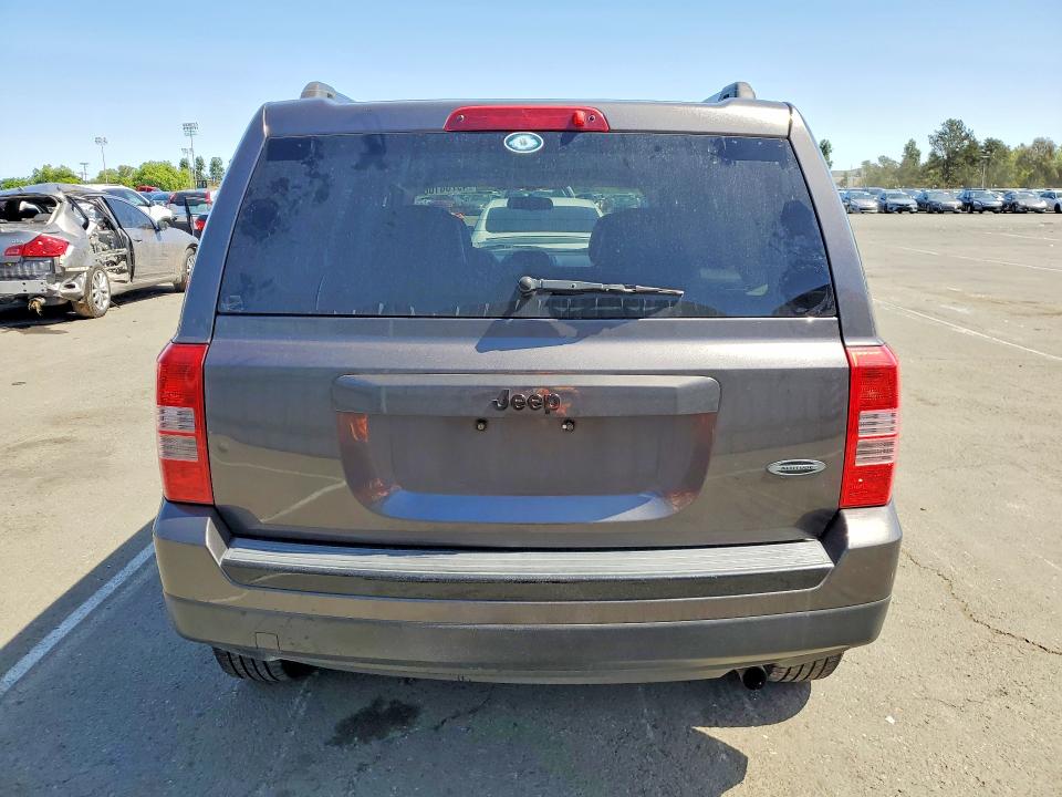 2015 Jeep Patriot მანქანა იყიდება აუქციონზე, vin: 1C4NJPBA8FD139005, აუქციონის ნომერი: 49768106