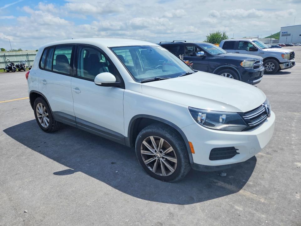 49893126 :رقم المزاد ، WVGBV7AX1HK054661 vin ، 2017 Volkswagen Tiguan مزاد بيع