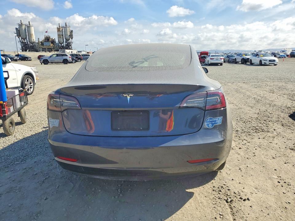 2020 Tesla Model 3 მანქანა იყიდება აუქციონზე, vin: 5YJ3E1EA1LF704915, აუქციონის ნომერი: 48343026