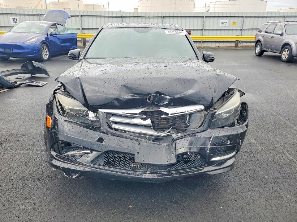 48459096 :رقم المزاد ، WDDGF5EB1BR134508 vin ، 2011 Mercedes-benz C مزاد بيع