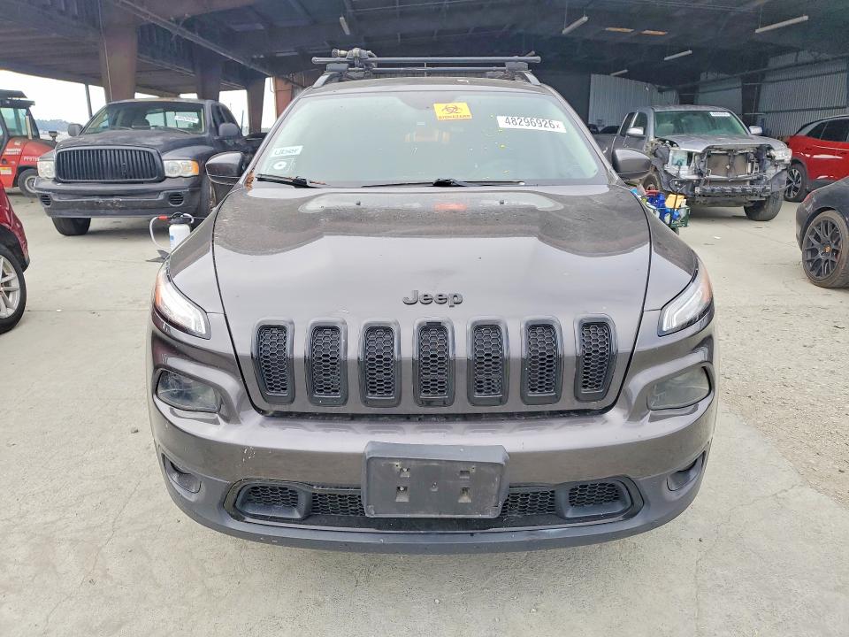 48296926 :رقم المزاد ، 1C4PJMCX4JD515346 vin ، 2018 Jeep Cherokee مزاد بيع
