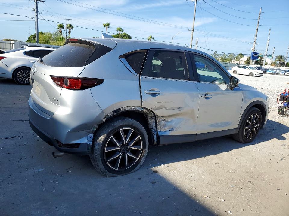 Продаж на аукціоні авто 2018 Mazda Cx-5, vin: JM3KFACM0J0335540, номер лоту: 50334236