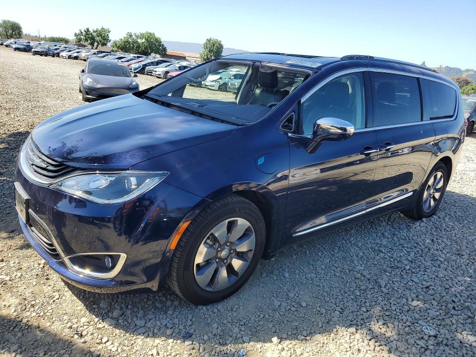 2018 Chrysler Pacifica მანქანა იყიდება აუქციონზე, vin: 2C4RC1N77JR229762, აუქციონის ნომერი: 51345776