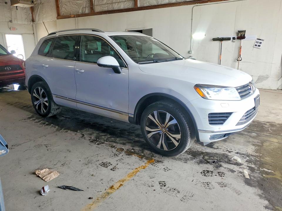 Aukcja sprzedaży 2017 Volkswagen Touareg, vin: WVGRF7BP1HD000355, numer aukcji: 50640276