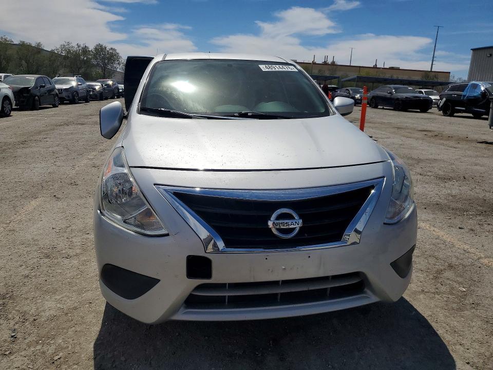48914476 :رقم المزاد ، 3N1CN7AP1JK431883 vin ، 2018 Nissan Versa مزاد بيع