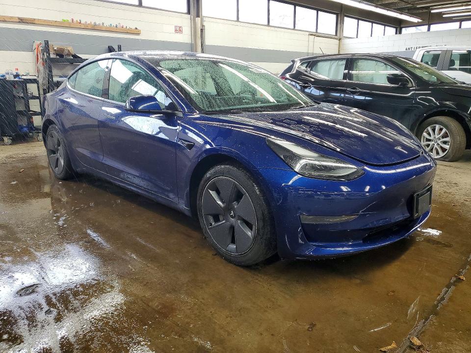 48749426 :رقم المزاد ، 5YJ3E1EA8NF370370 vin ، 2022 Tesla Model 3 مزاد بيع
